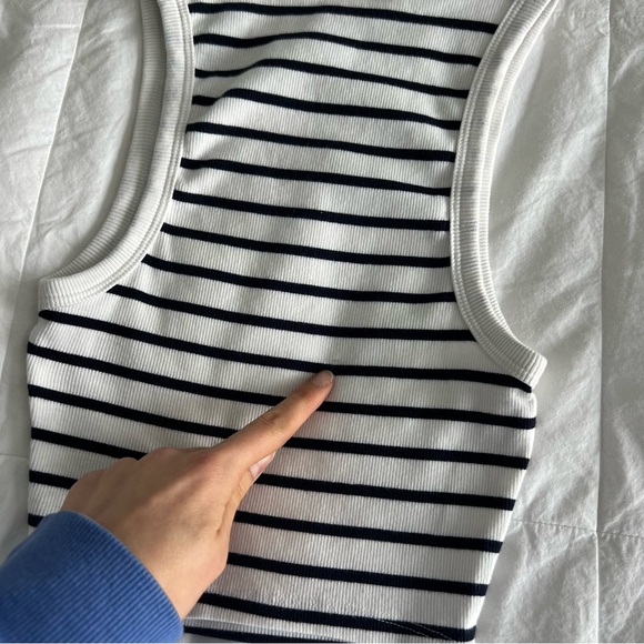 Zara Stripe Crop Top - Picture 13 of 13